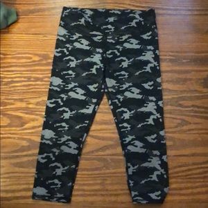 Camo leggings